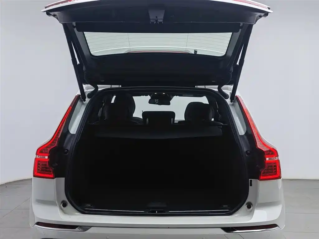 Volvo Volvo XC60 T5 AWD 2020 - thumbnail 16