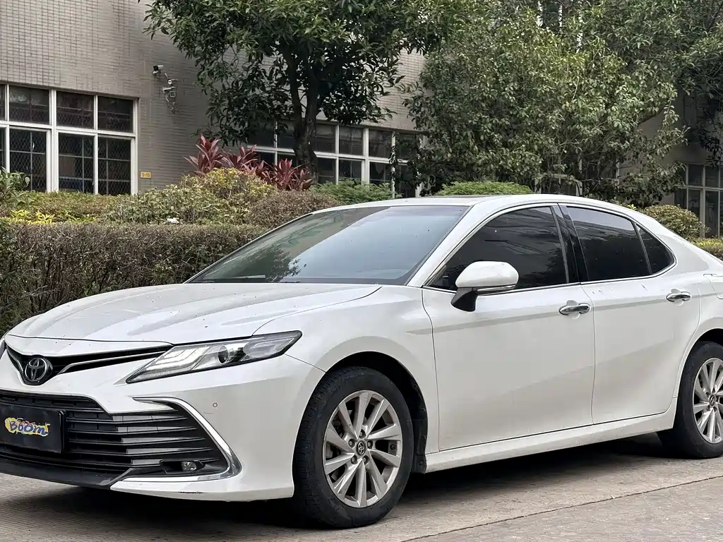 Toyota Camry 2.0E 2022