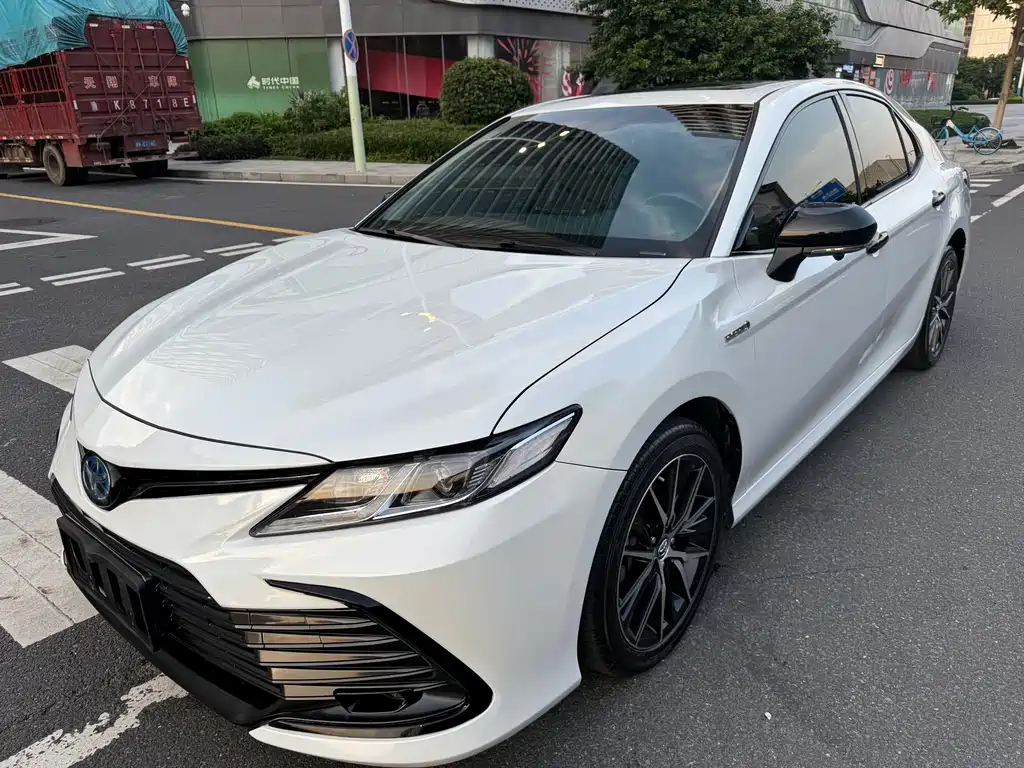 Toyota Camry 2.5HGVP Leading Edition 2023