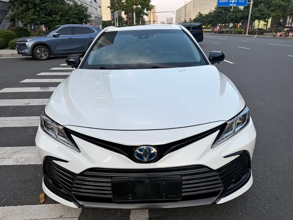 Toyota Camry 2.5HGVP Leading Edition 2023 - thumbnail 2