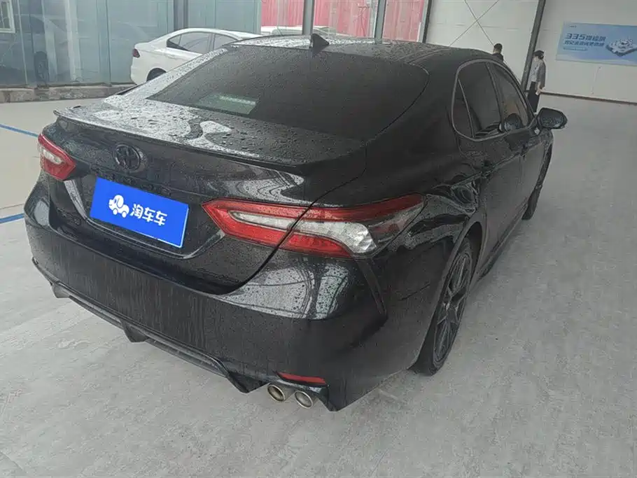 Toyota Camry 2.5S Knight Edition 2022 - thumbnail 3
