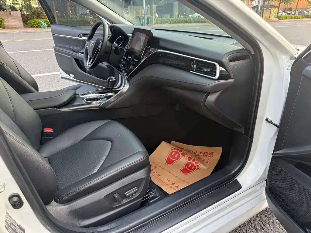 Toyota Camry 2.5HGVP Leading Edition 2023 - thumbnail 9