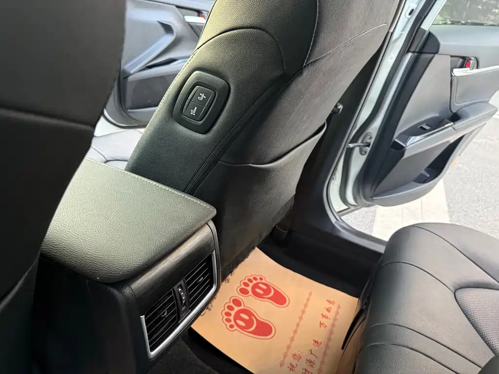 Toyota Camry 2.5HGVP Leading Edition 2023 - thumbnail 14