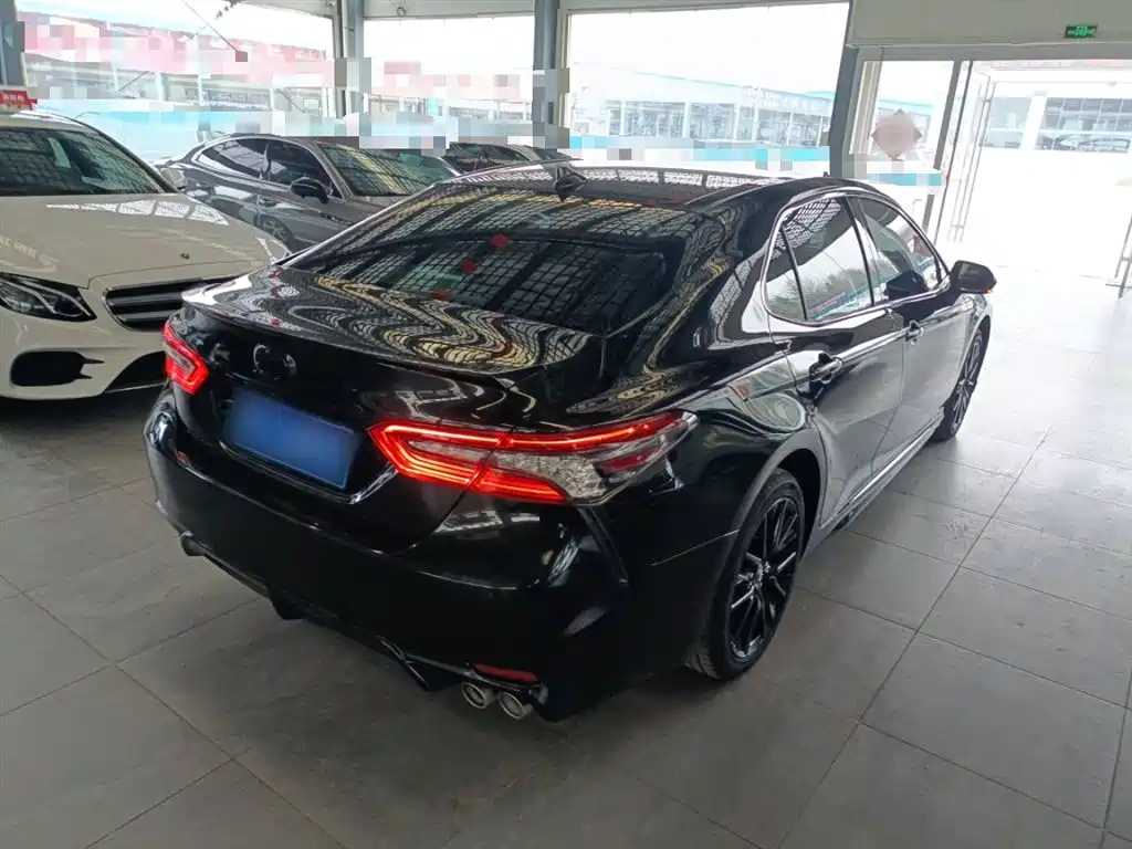 Toyota Camry 2022 2.5S Knight Edition 2022 - thumbnail 5