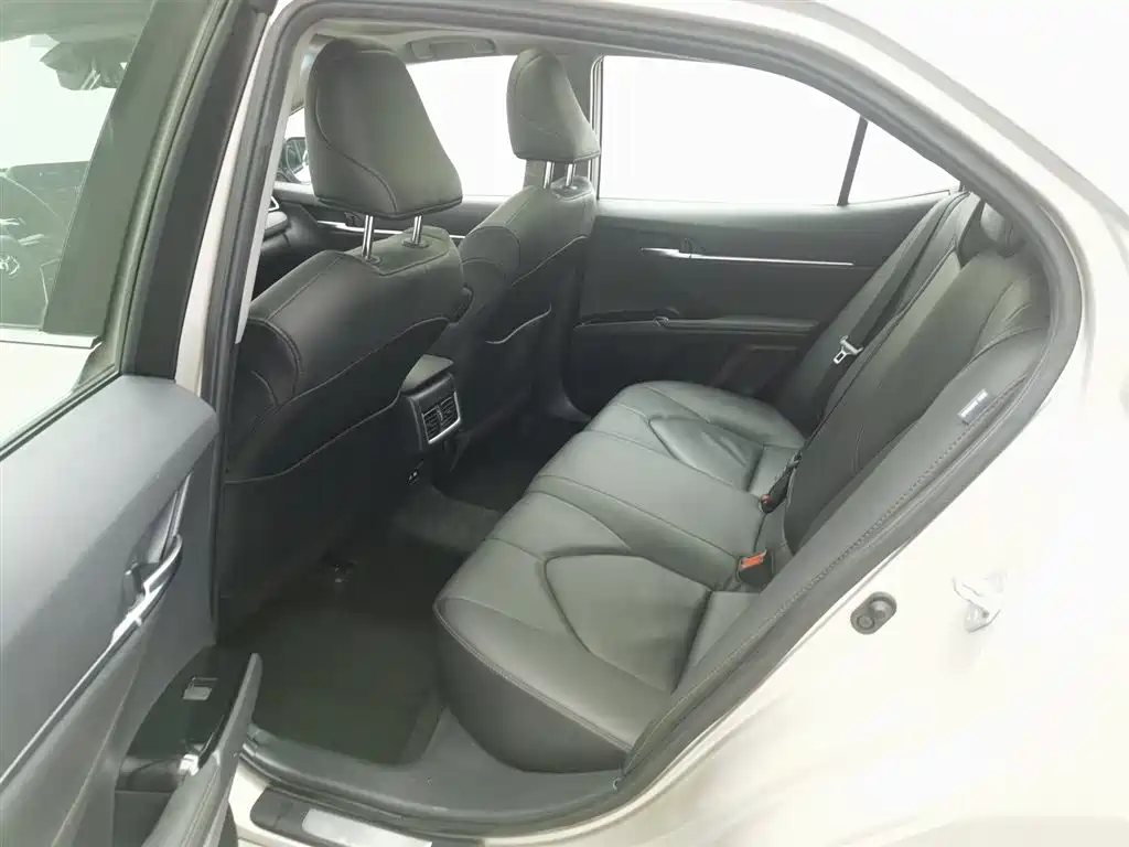 Toyota Camry 2.5G Luxury Edition 2022 - thumbnail 15