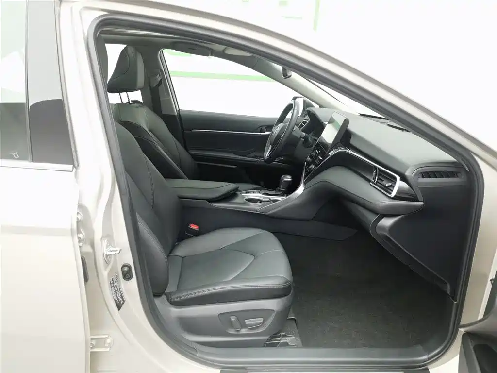 Toyota Camry 2.5G Luxury Edition 2022 - thumbnail 23