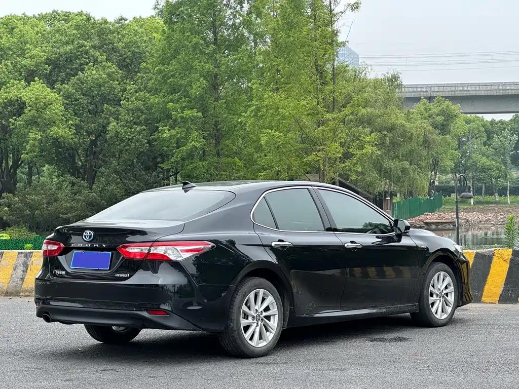 Toyota Camry 2.5HGVP Hybrid 2021 - thumbnail 7