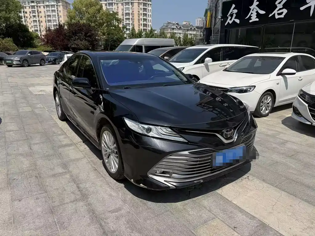 Toyota Camry 2.5G 2021 - thumbnail 2
