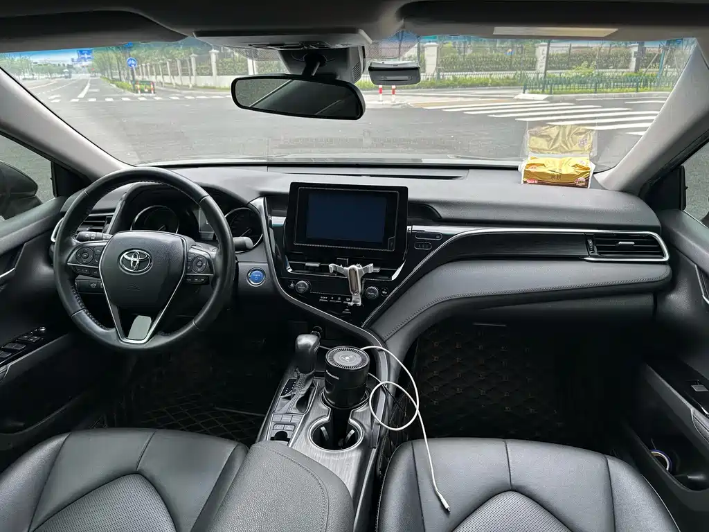 Toyota Camry 2.5HGVP Hybrid 2021 - thumbnail 9