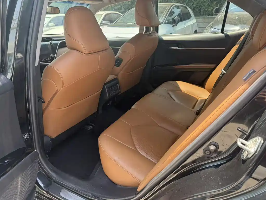 Toyota Camry 2.5G 2021 - thumbnail 5