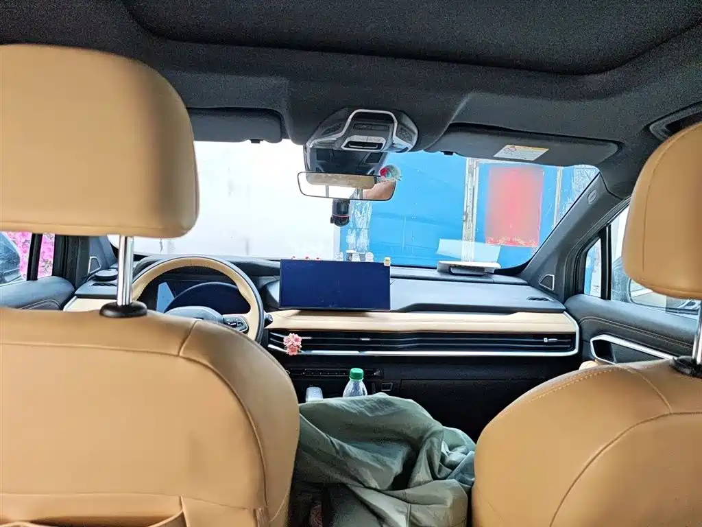 Geely Auto Haoyue L 2023 2.0T DCT Flagship 2023 - thumbnail 9