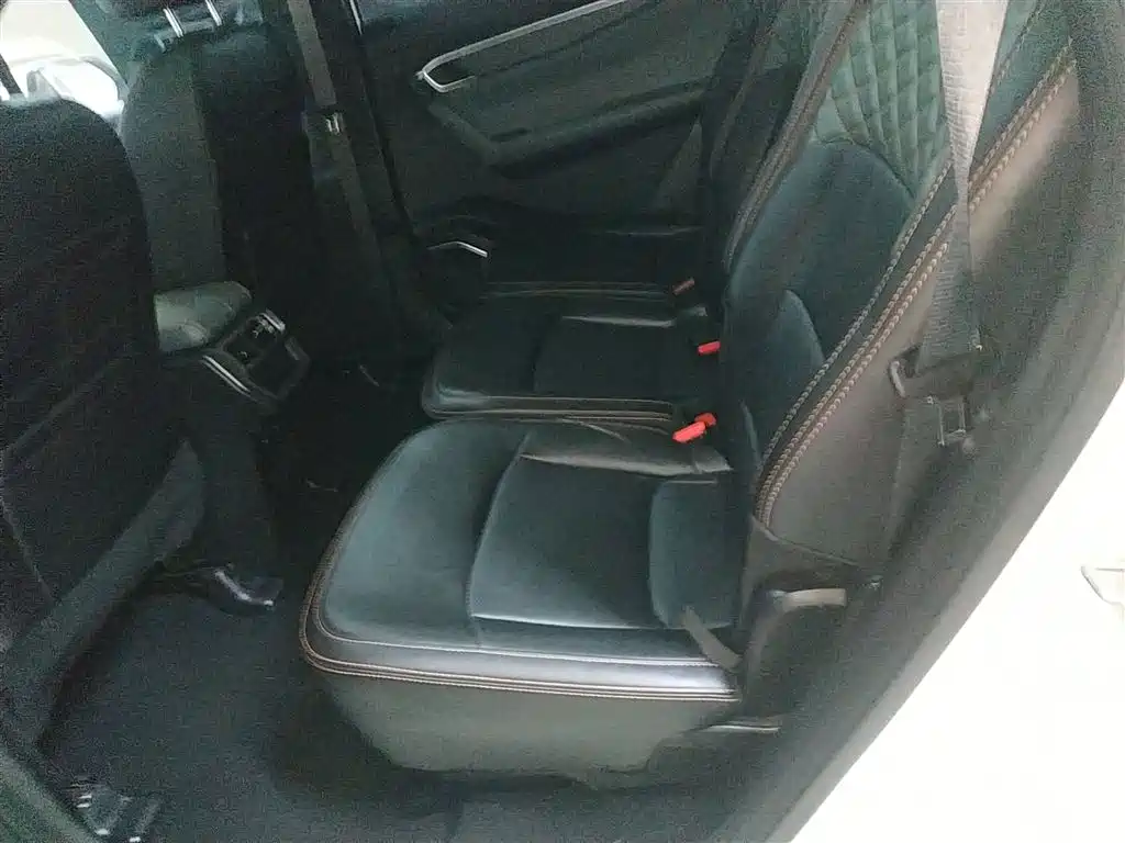 Geely Auto Geely Haoyue L 2023 2.0T DCT Prestige 2023 - thumbnail 17