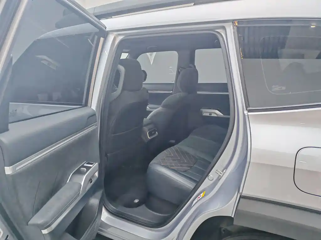 Deepal Deepal G318 2024 AWD Air Suspension Edition 2024 - thumbnail 6