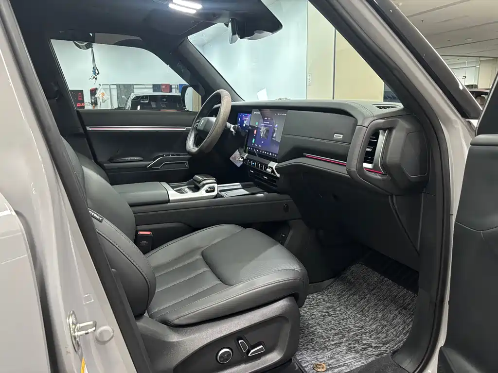 Deepal Deepal G318 2024 AWD Air Suspension Edition 2024 - thumbnail 15