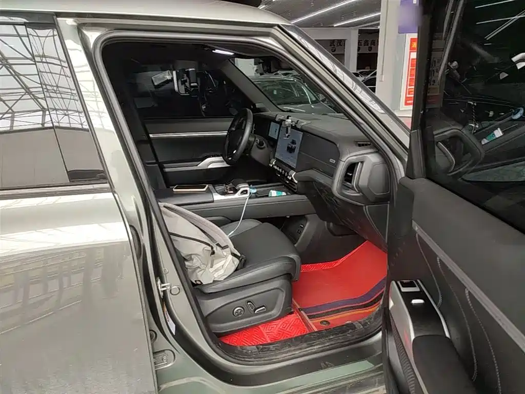 Deepal Deepal G318 2024 AWD Air Suspension Edition 2024 - thumbnail 25