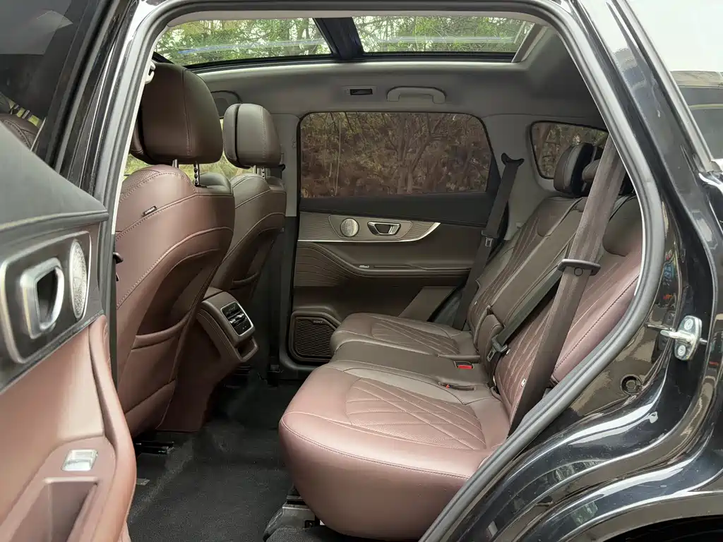 Chery Chery Tiggo 8 PRO 290T 2WD Storm Edition 7-Seater 2023 - thumbnail 19