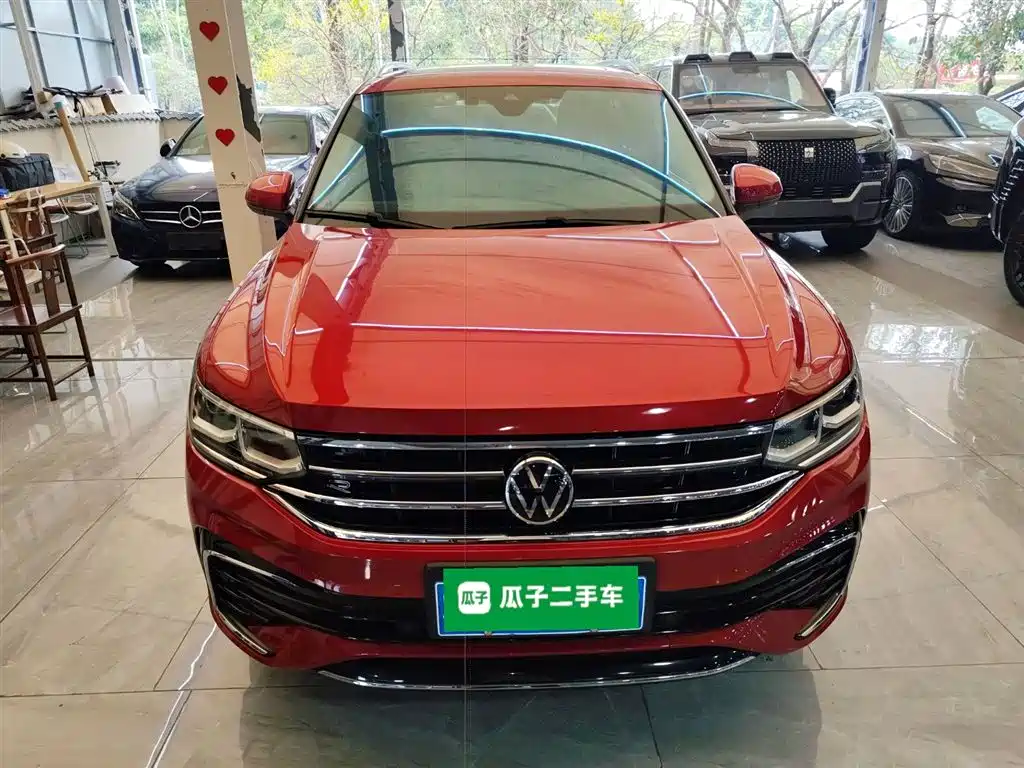 Volkswagen Tiguan L 380TSI AWD R-Line Flagship Edition 7-Seater 2021 - thumbnail 3