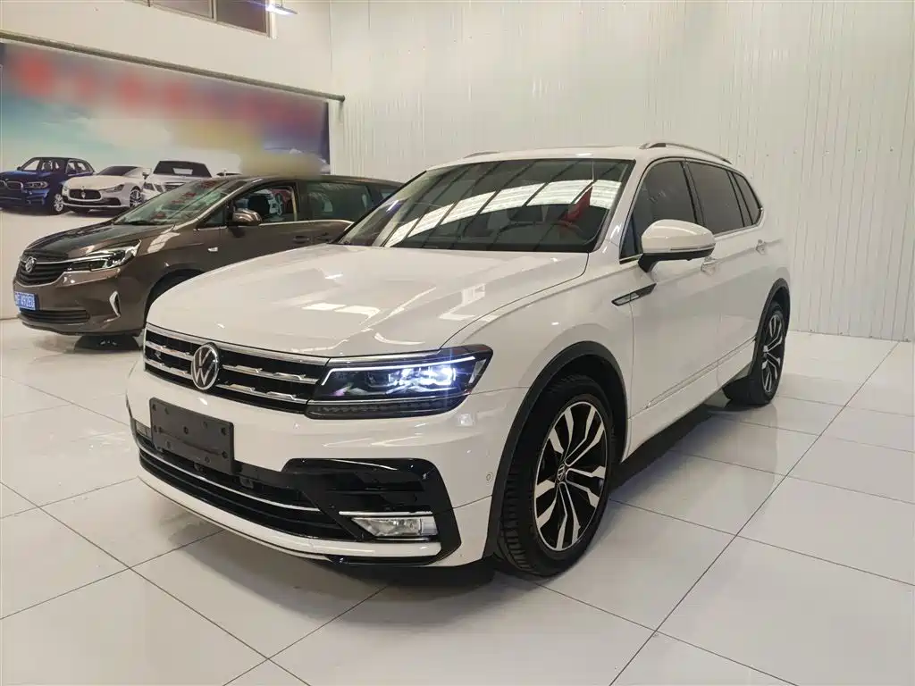 Volkswagen Volkswagen Tiguan L 380TSI AWD R-Line 2021 - thumbnail 2