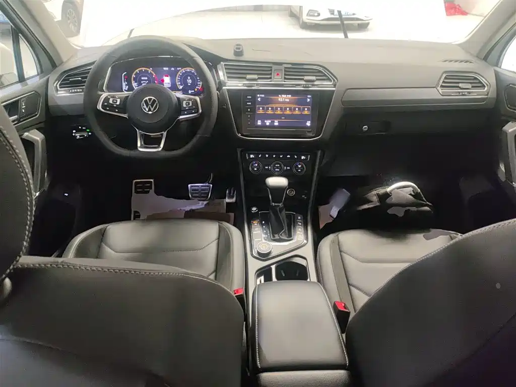 Volkswagen Volkswagen Tiguan L 380TSI AWD R-Line 2021 - thumbnail 10