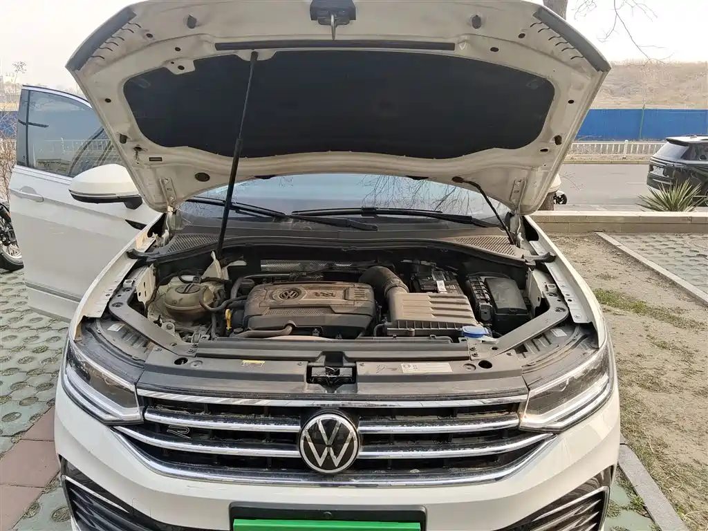 Volkswagen Volkswagen Tiguan L 380TSI AWD R-Line 2022 - thumbnail 16