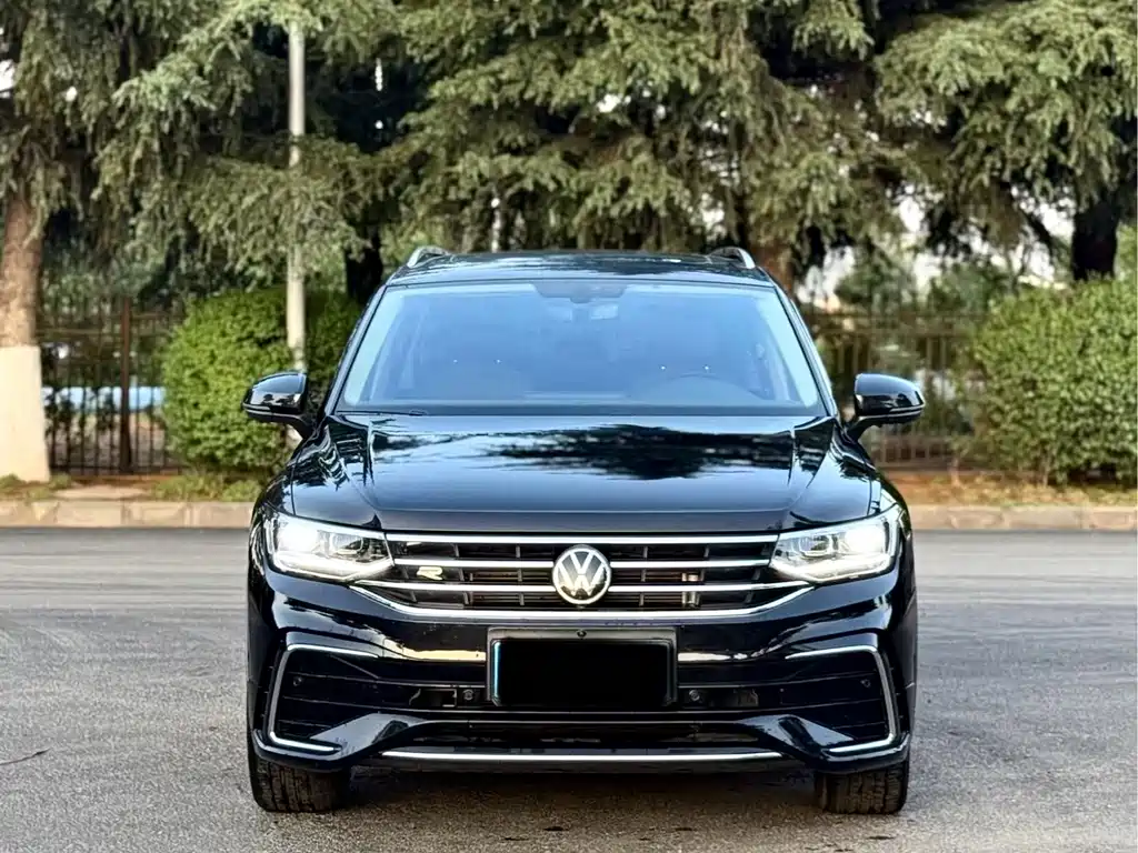 Volkswagen Volkswagen Tiguan L 2022 380TSI AWD R-Line 7-Seater 2022 - thumbnail 2