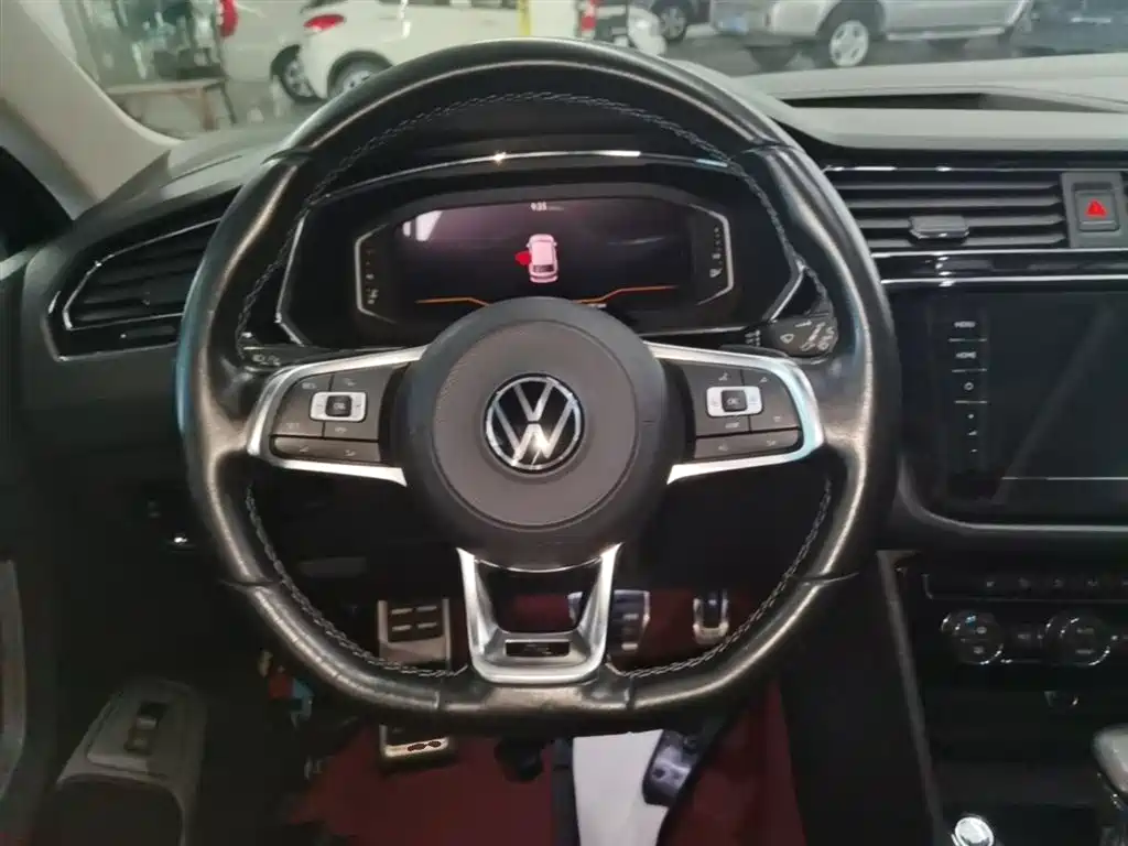 Volkswagen Volkswagen Tiguan L 2021 380TSI AWD R-Line 7-Seater 2021 - thumbnail 11