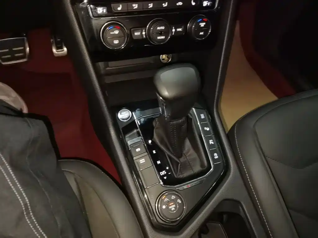 Volkswagen Volkswagen Tiguan L 2021 380TSI AWD R-Line 7-Seater 2021 - thumbnail 14