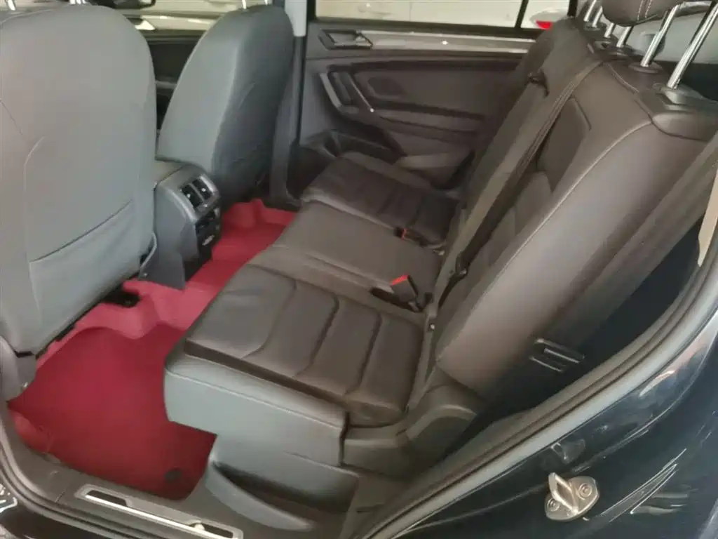 Volkswagen Volkswagen Tiguan L 2021 380TSI AWD R-Line 7-Seater 2021 - thumbnail 17