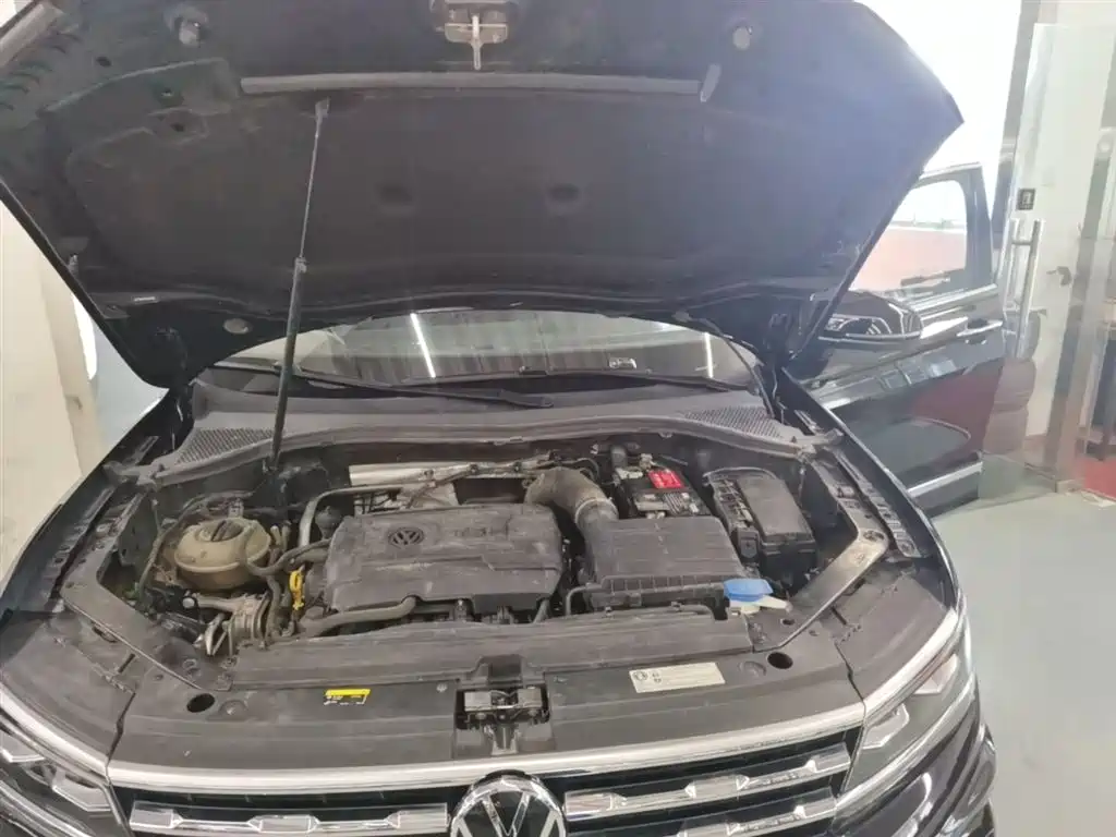 Volkswagen Volkswagen Tiguan L 2021 380TSI AWD R-Line 7-Seater 2021 - thumbnail 20