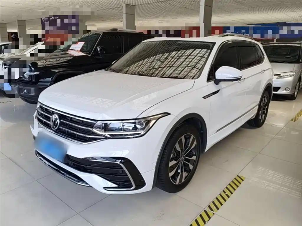 Volkswagen Tiguan L 380TSI AWD R-Line 2022