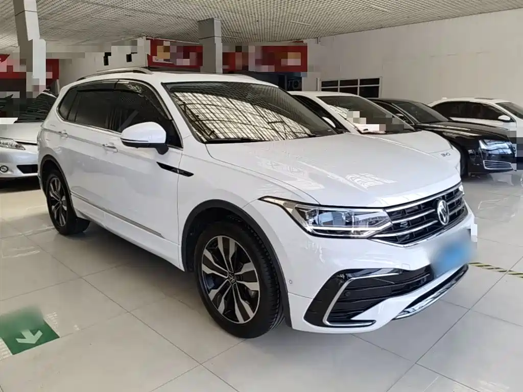 Volkswagen Tiguan L 380TSI AWD R-Line 2022 - thumbnail 4