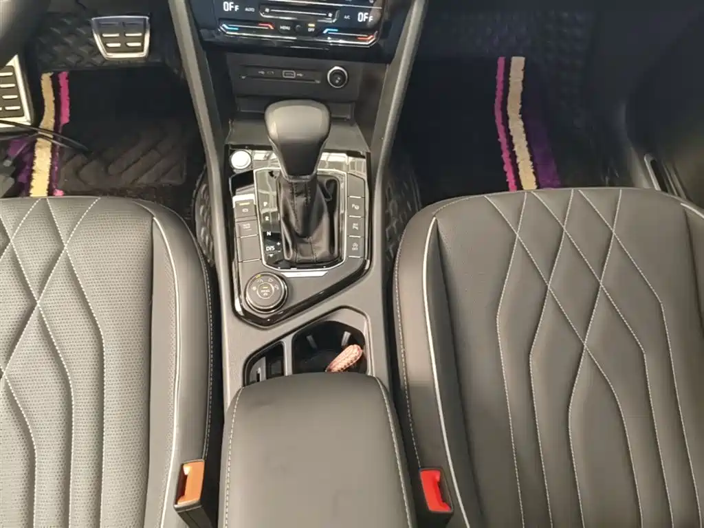 Volkswagen Tiguan L 380TSI AWD R-Line 2022 - thumbnail 14