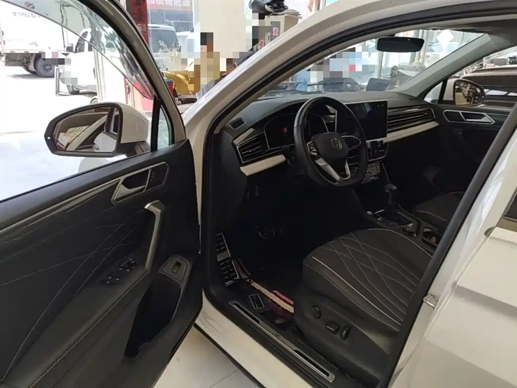 Volkswagen Tiguan L 380TSI AWD R-Line 2022 - thumbnail 16