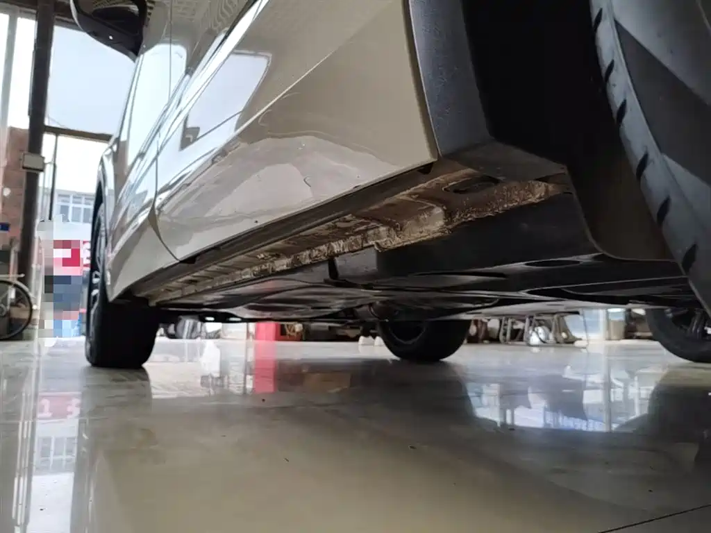 Volkswagen Tiguan L 380TSI AWD R-Line 2022 - thumbnail 22