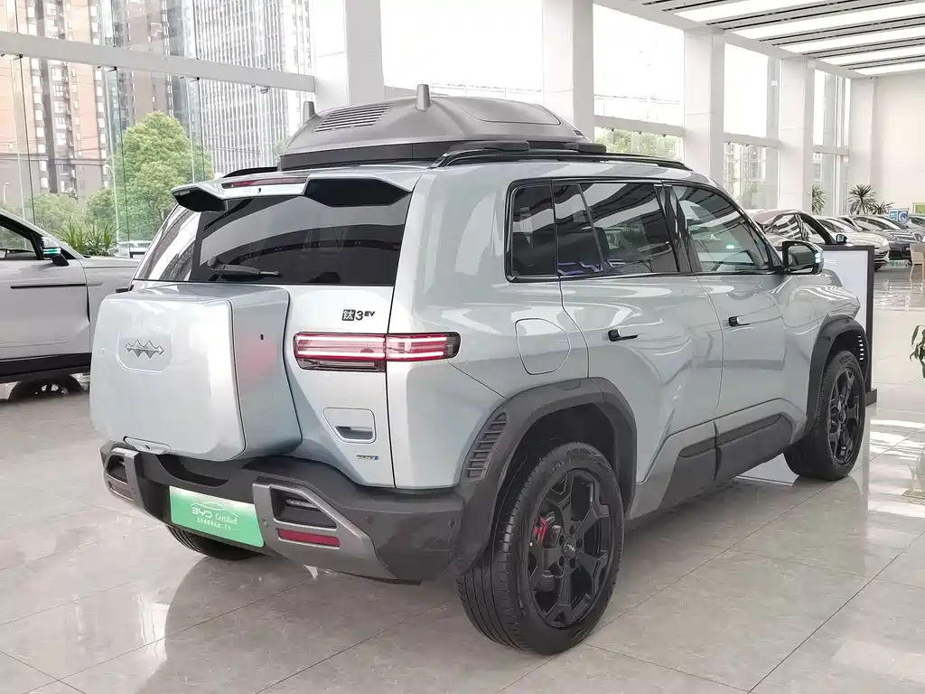 Fang Cheng Bao Titan 3 2025 501KM AWD Drone Edition 2025 - thumbnail 10