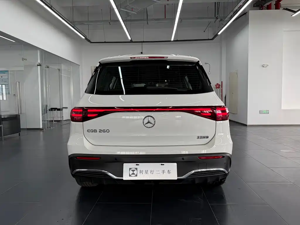 Mercedes-Benz Mercedes-Benz EQB 260 2026 - thumbnail 4