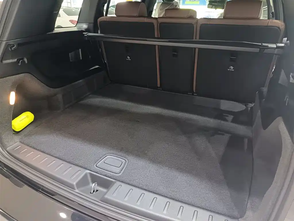 Mercedes-Benz Mercedes-Benz EQB 260 2025 - thumbnail 3