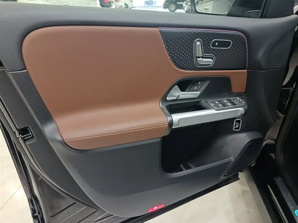 Mercedes-Benz Mercedes-Benz EQB 260 2025 - thumbnail 7