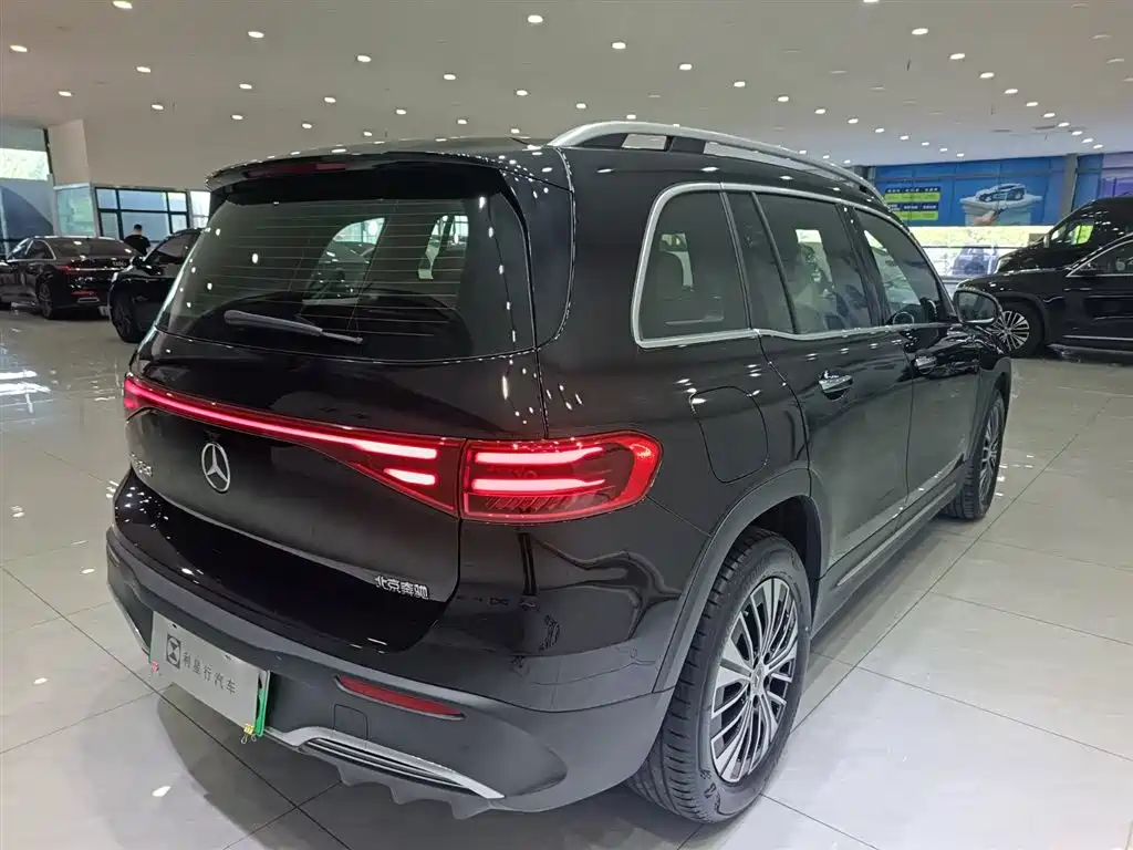 Mercedes-Benz Mercedes-Benz EQB 260 2025 - thumbnail 11