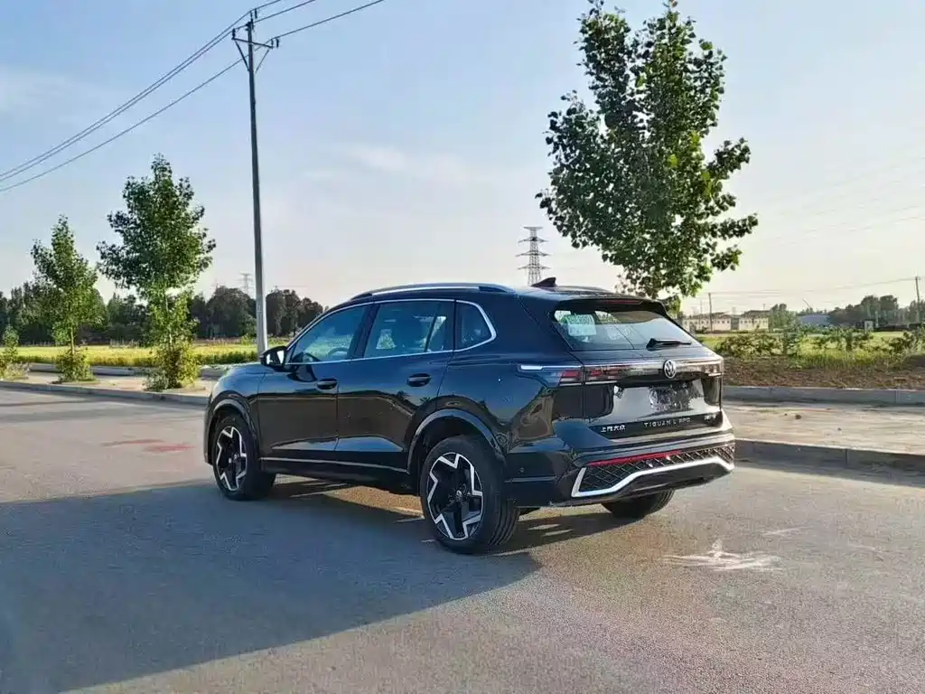 Volkswagen Tiguan L 2025 PRO 380TSI AWD R-Line Zhi Zun Edition 2025 - thumbnail 7