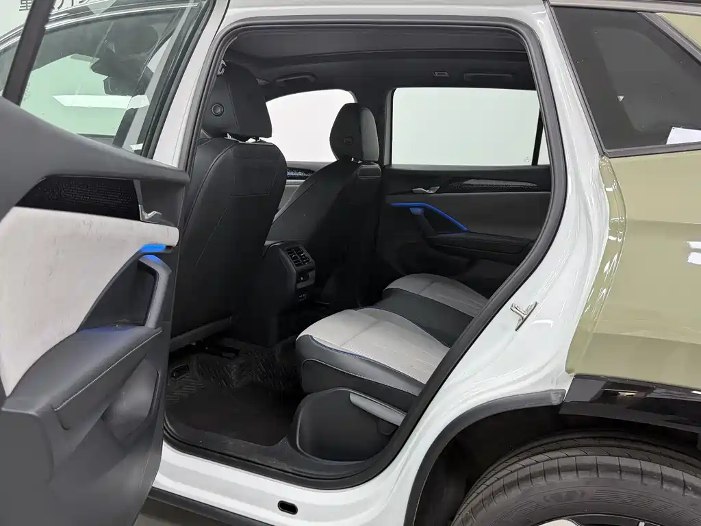 Volkswagen Tayron L 380TSI AWD Luxury Easy Package 2025 - thumbnail 13