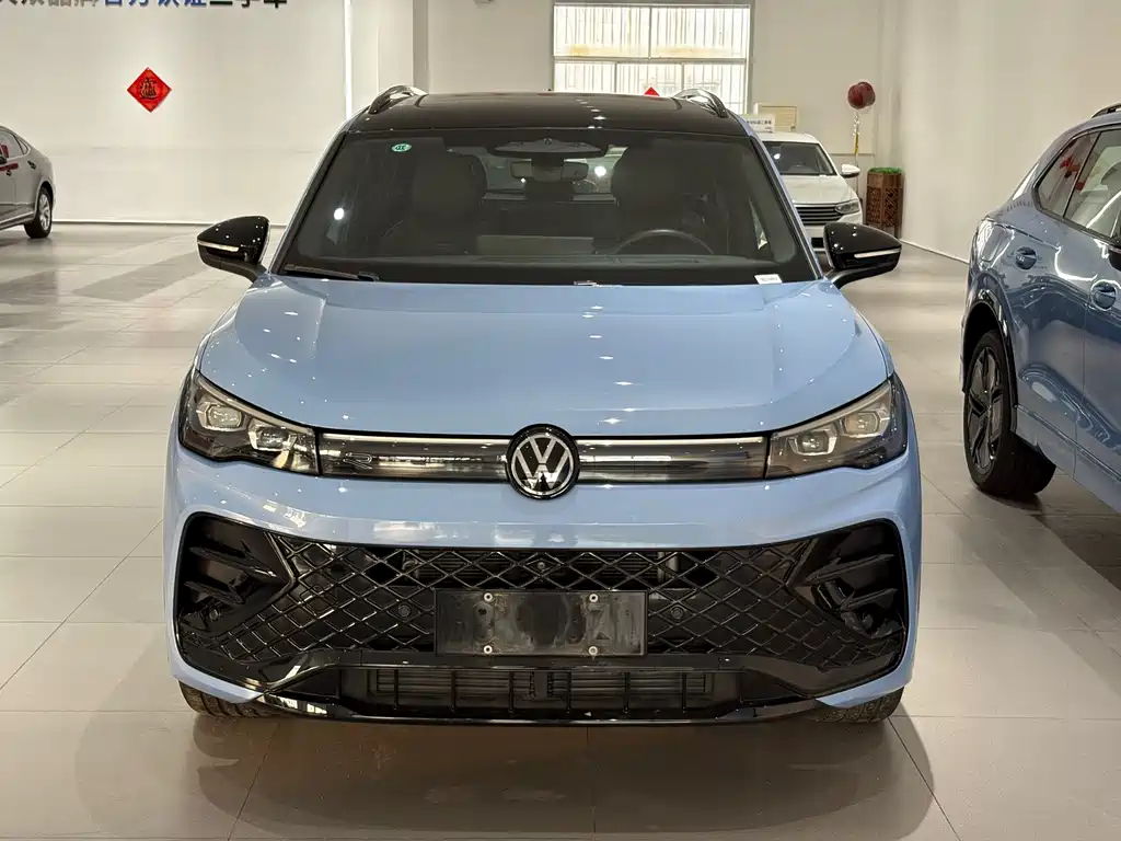 Volkswagen Tiguan L 2026 PRO 380TSI AWD R-Line 2025 - thumbnail 2