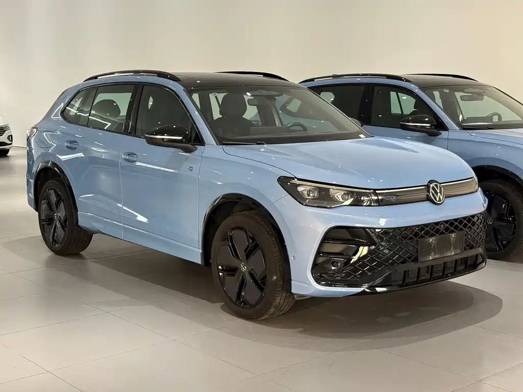 Volkswagen Tiguan L 2026 PRO 380TSI AWD R-Line 2025 - thumbnail 3