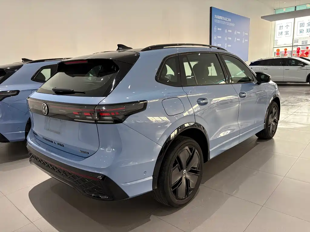 Volkswagen Tiguan L 2026 PRO 380TSI AWD R-Line 2025 - thumbnail 5