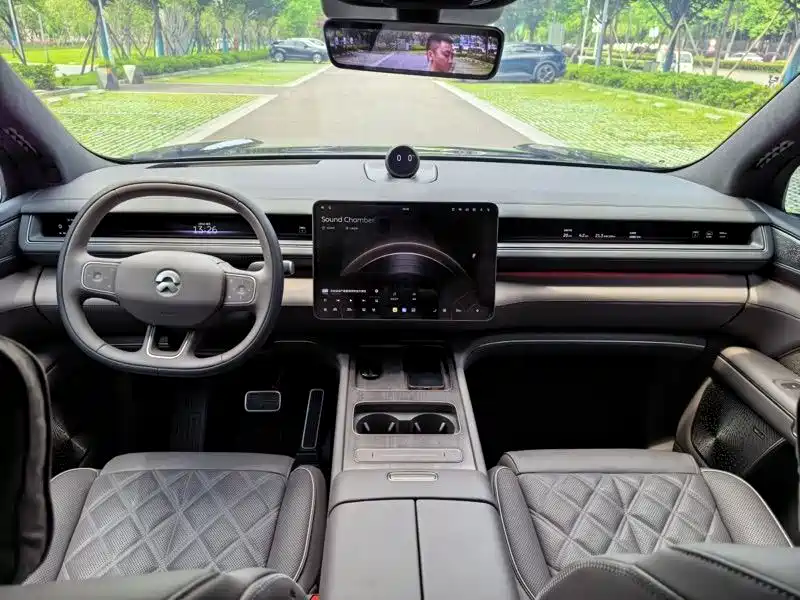 NIO ES8 2025 - thumbnail 4