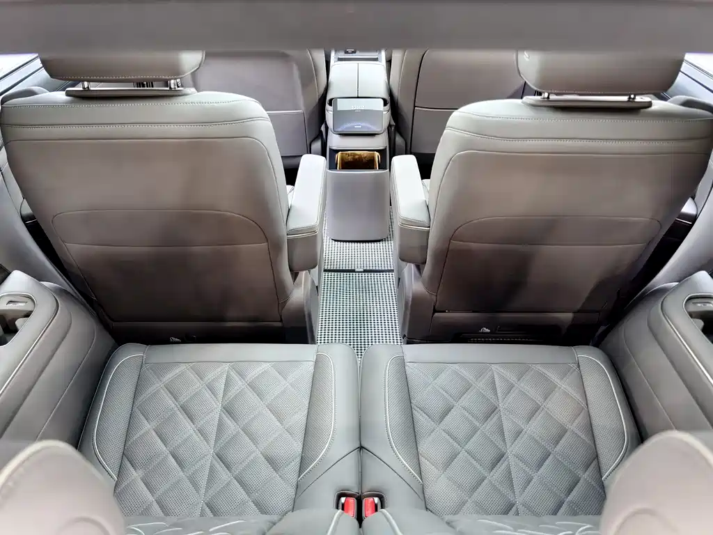 NIO NIO ES8 2025 - thumbnail 11