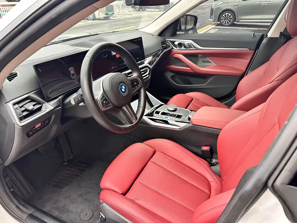 BMW BMW i4 2023 eDrive35 2025 - thumbnail 4
