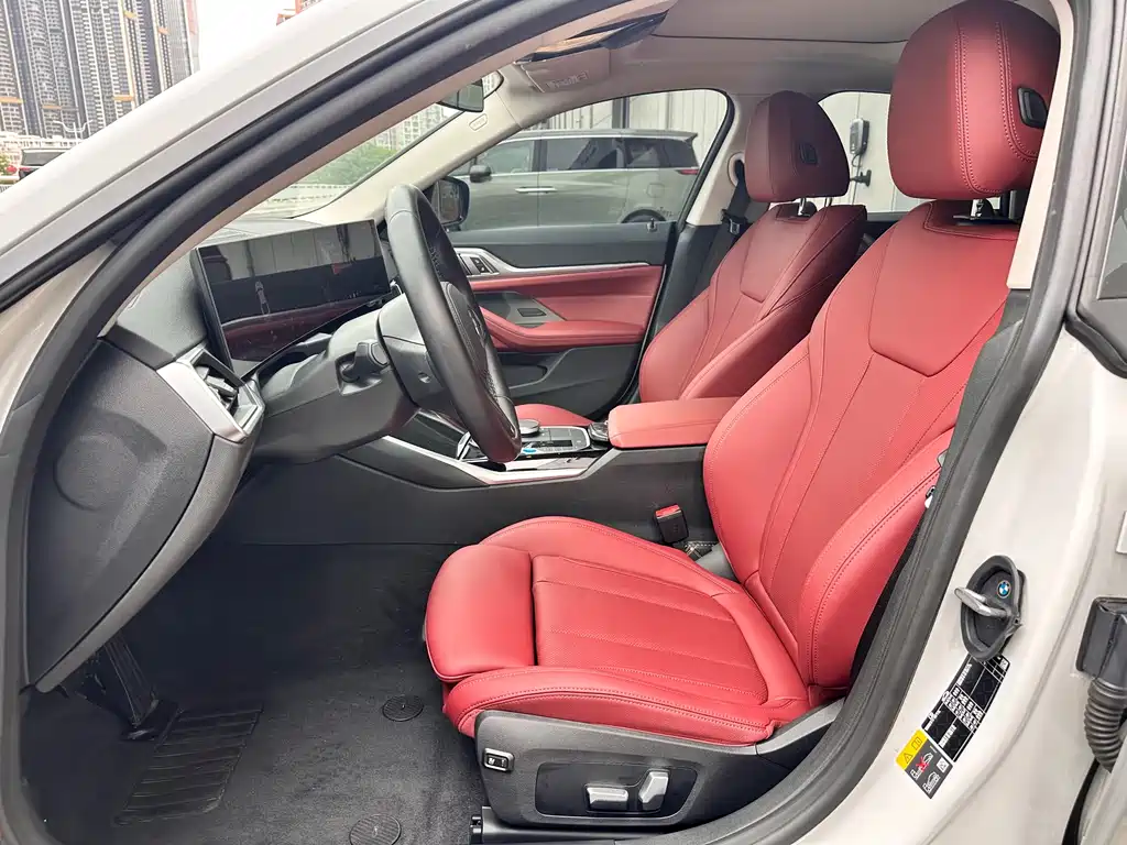 BMW BMW i4 2023 eDrive35 2025 - thumbnail 5