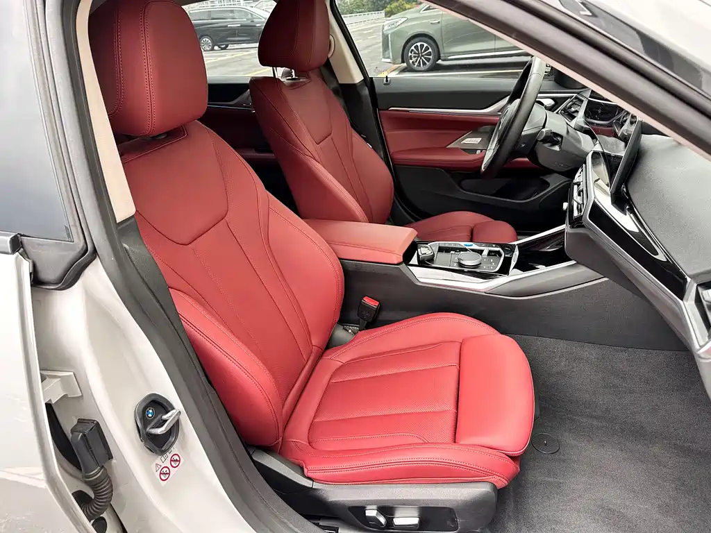 BMW BMW i4 2023 eDrive35 2025 - thumbnail 7