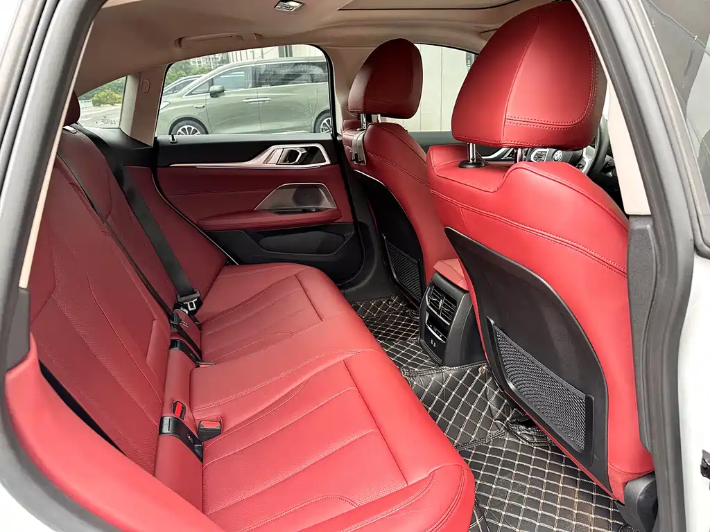 BMW BMW i4 2023 eDrive35 2025 - thumbnail 8